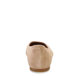 Women's Born, Batti Flat