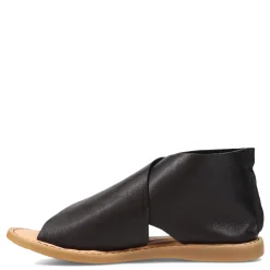 Women's Born, Iwa Sandal