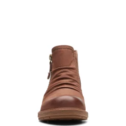 Women's Clarks, Hearth Dove Boot
