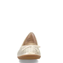 Women's Cliffs by White Mountain, Cheryl Flat