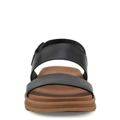 Women's Earth, Leah Sandal