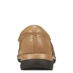 Women's Earth, Tose Flat