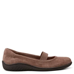 Women's Easy Spirit, Golden Flat