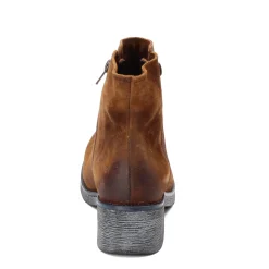 Women's Naot, Wander Boot