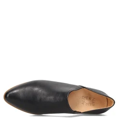 Women's Naturalizer, Carlyn Shootie