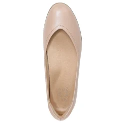 Women's Naturalizer, Vivienne Flat