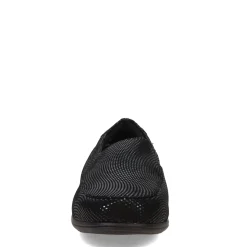 Women's Trotters, Deanna Loafer